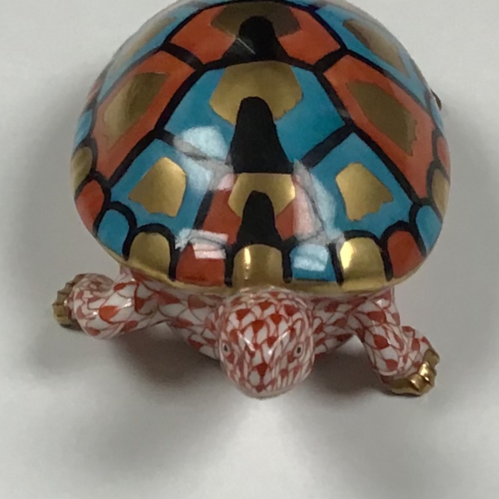 Herend Rust Fishnet Turtle with Colorful Shell - Picture 3 of 8